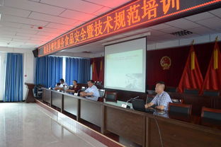 溫泉縣餐飲服務食品安全暨技術規范培訓班走進哈日布呼鎮 筑牢餐飲安全防線